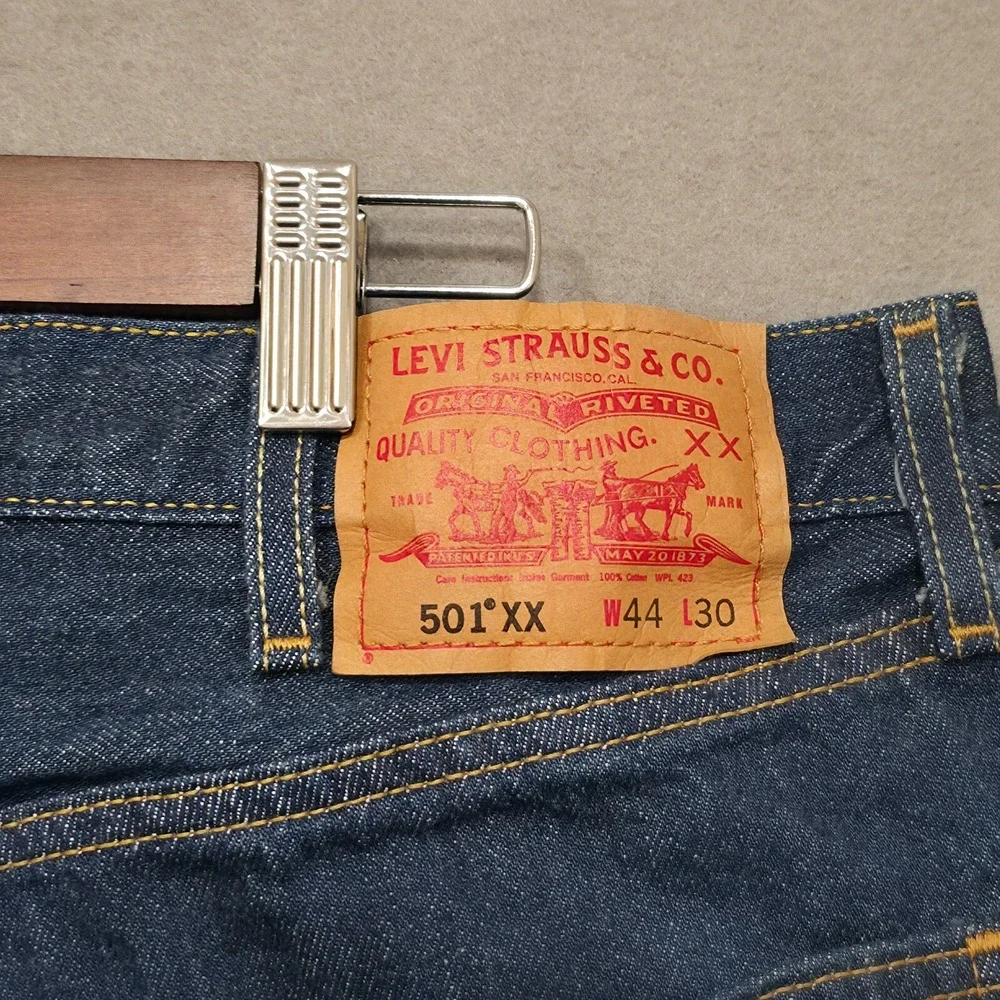 Levis 501 Buttonfly Mens Denim Blue Jeans Straight Leg Size 44x30‎ Actual 41x28